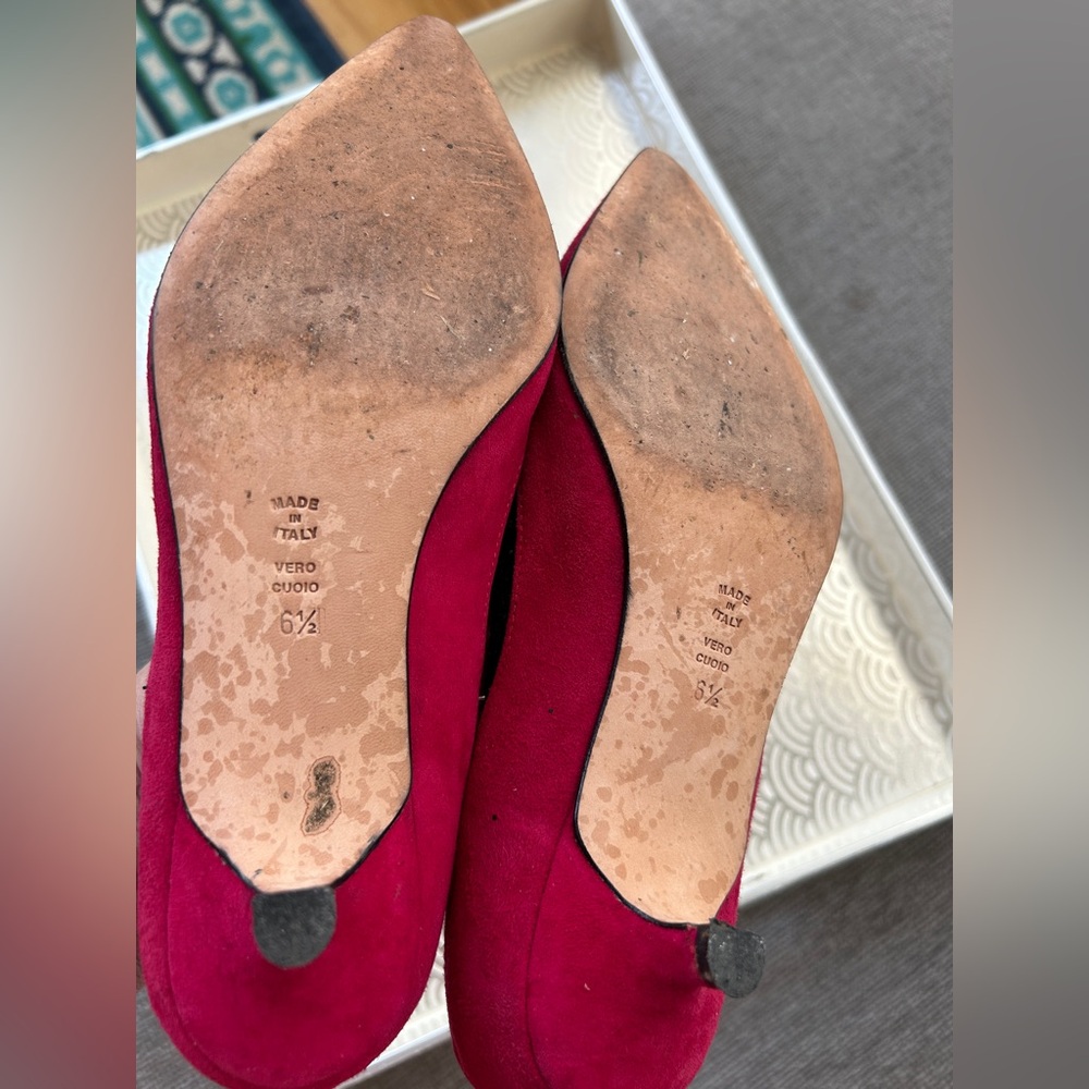 BUTTER Italy Magenta Suede Kitten Heel Pumps With Black Sequin Bows + Trim 6.5 - Picture 9 of 11